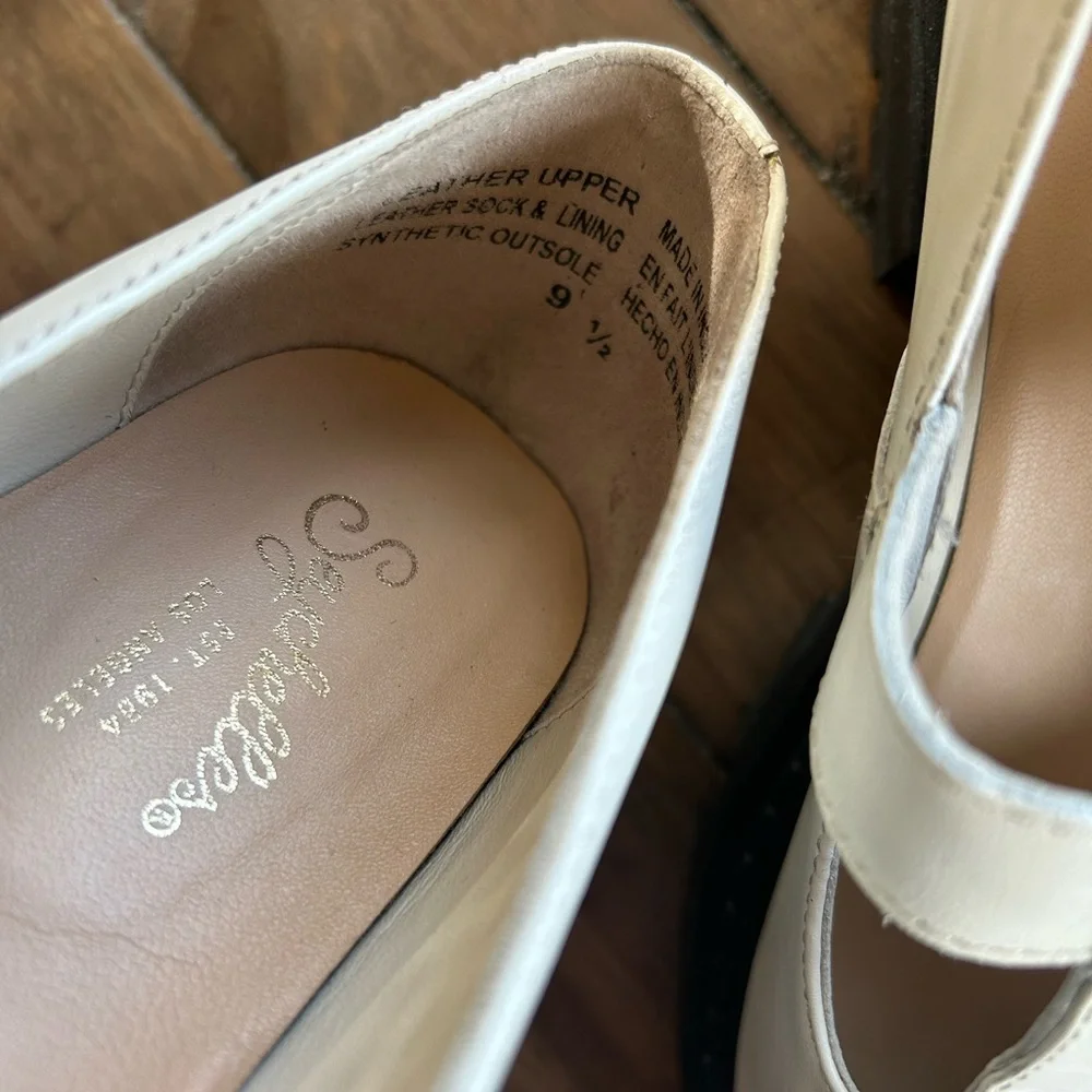 Cream Chunky Mary Jane Heels with Buckle
